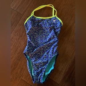 TYR swimsuit 28